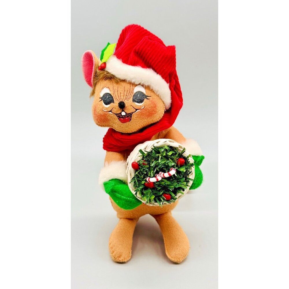 Annalee‎ Mouse Stocking Hat Basket Holly Candy Canes Christmas 9 inch 2009